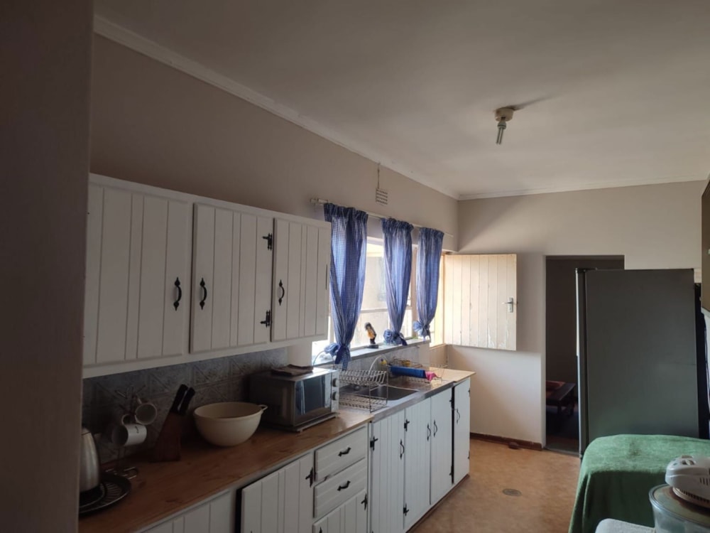 House to rent in Van Riebeeck Hoogte - 1UK1723045 House to rent in Van Riebeeck Hoogte - 1UK1723045