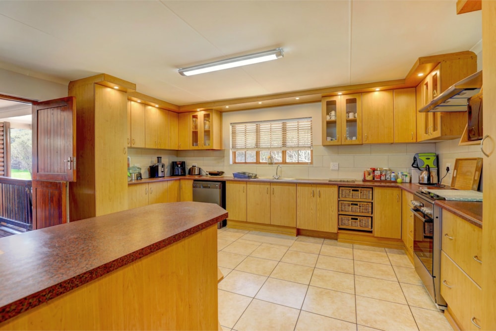 Golf estate house for sale in Dolphin Creek - 1MB1720742