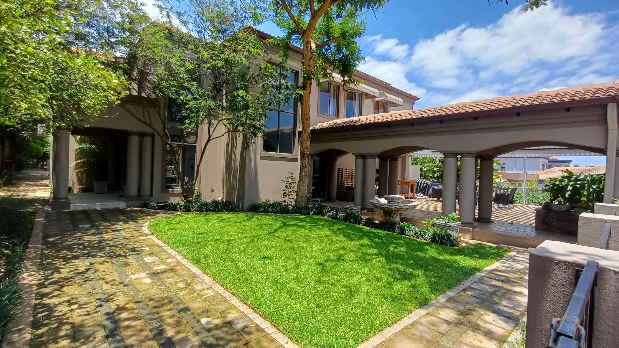 Golf estate house for sale in Blue Valley Golf Estate - CN1723001