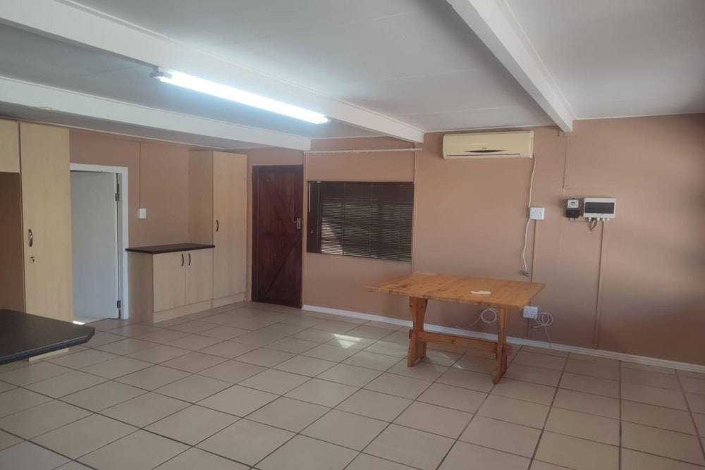 House to rent in Van Riebeeck Hoogte - 1UK1723217 House to rent in Van Riebeeck Hoogte - 1UK1723217
