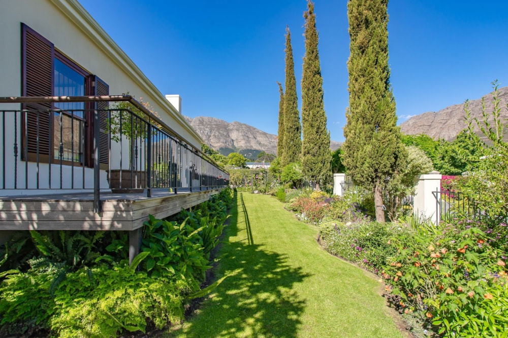 House for sale in Franschhoek - FWI1713608 House for sale in Franschhoek - FWI1713608