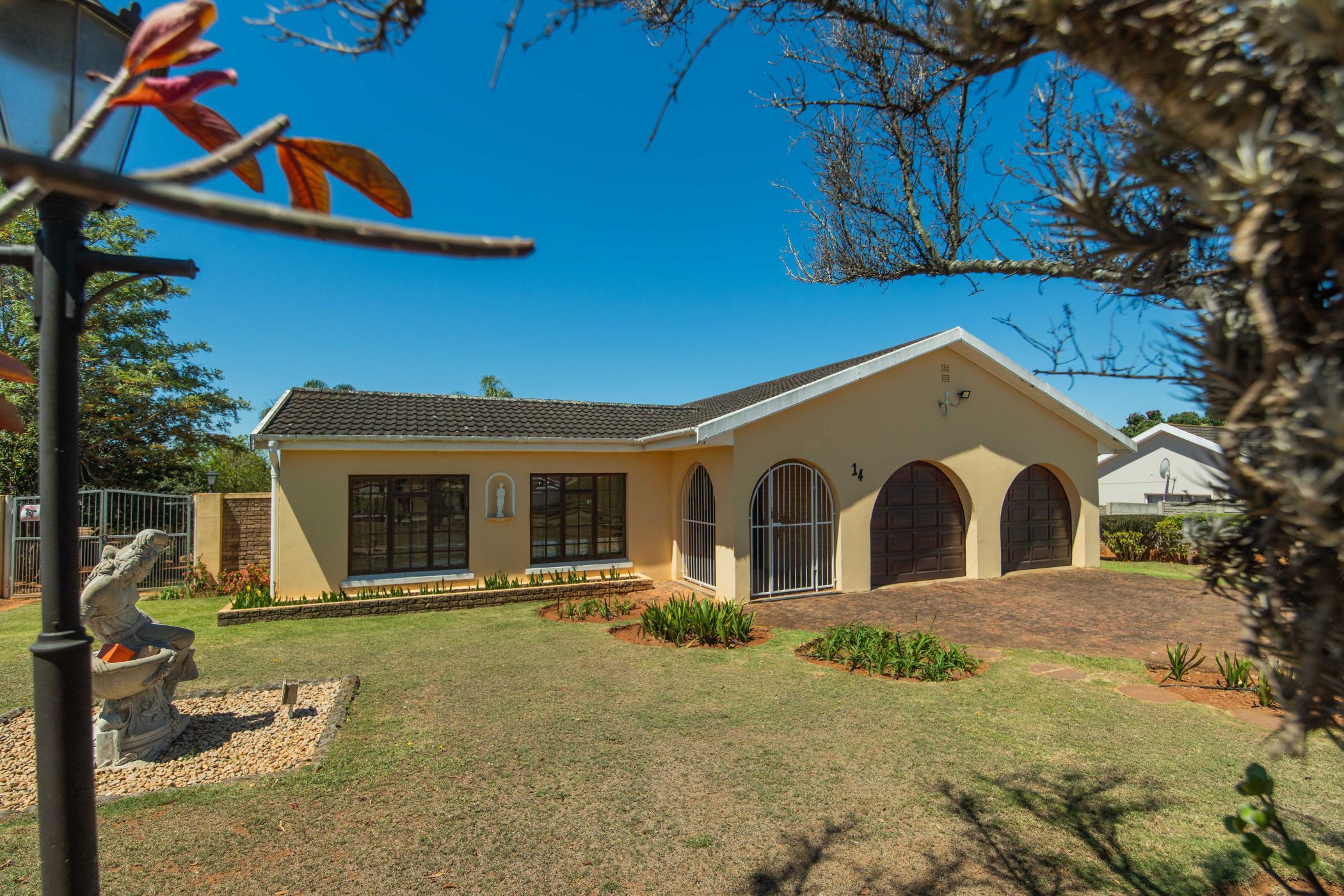 House for sale in Vanes Estate - 1UK1720030