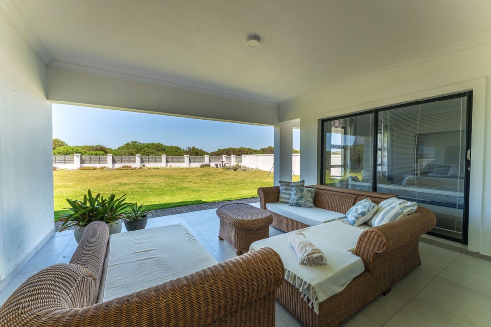 House for sale in St Francis Links - 1SA1720890 House for sale in St Francis Links - 1SA1720890