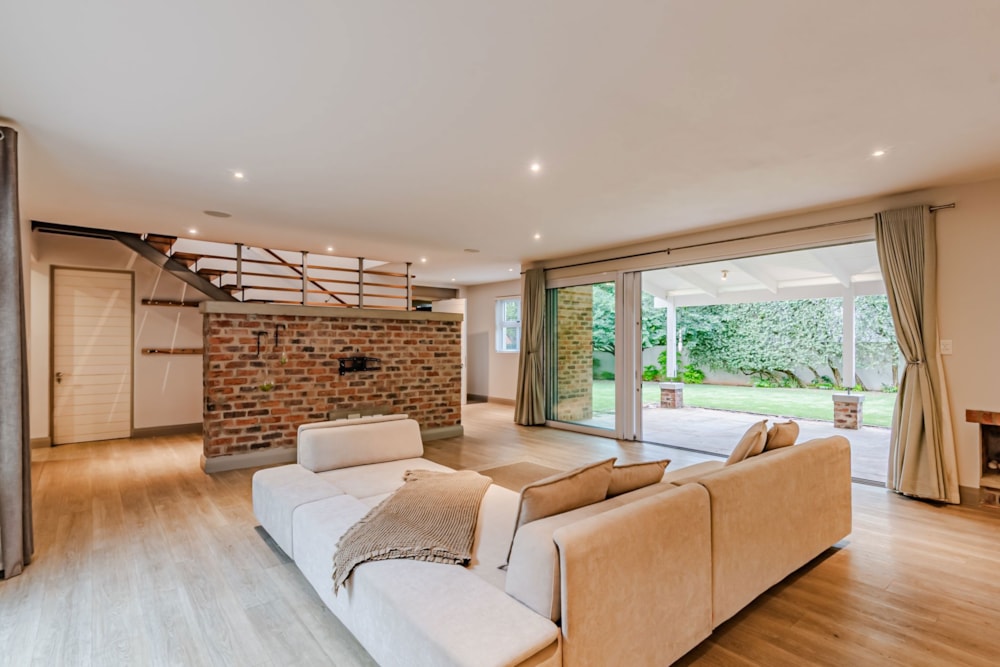 House for sale in Southdowns Estate - CN1715852 House for sale in Southdowns Estate - CN1715852