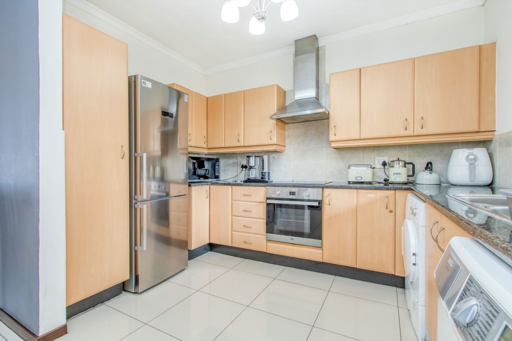 Apartment for sale in Fourways - FW1721045 Apartment for sale in Fourways - FW1721045