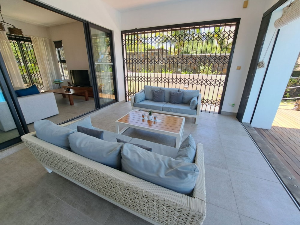 Beachfront villa to rent in Pointe aux Canonniers, Mauritius - MPR1533352