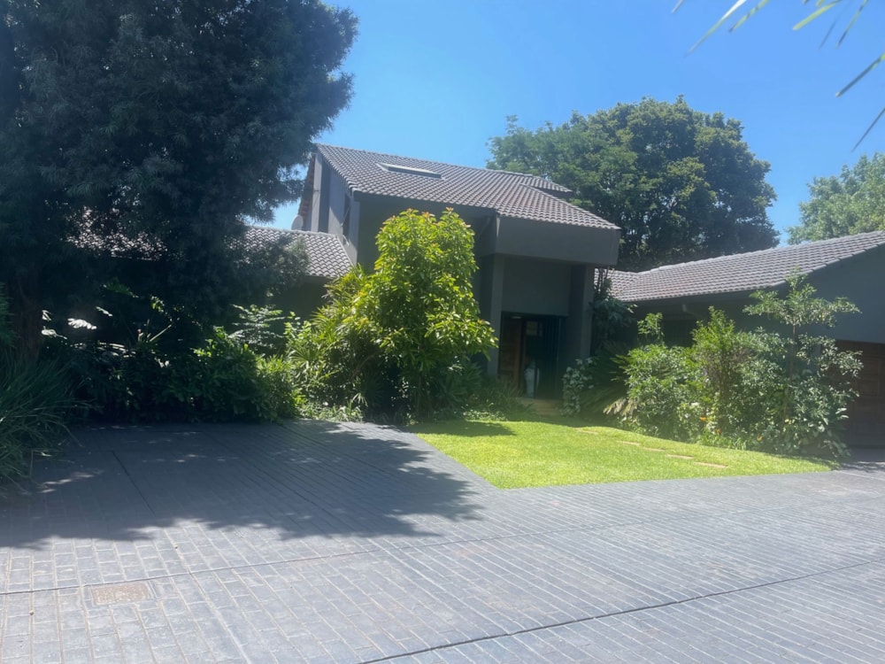 Townhouse for sale in Baileys Muckleneuk - PT1722940 Townhouse for sale in Baileys Muckleneuk - PT1722940