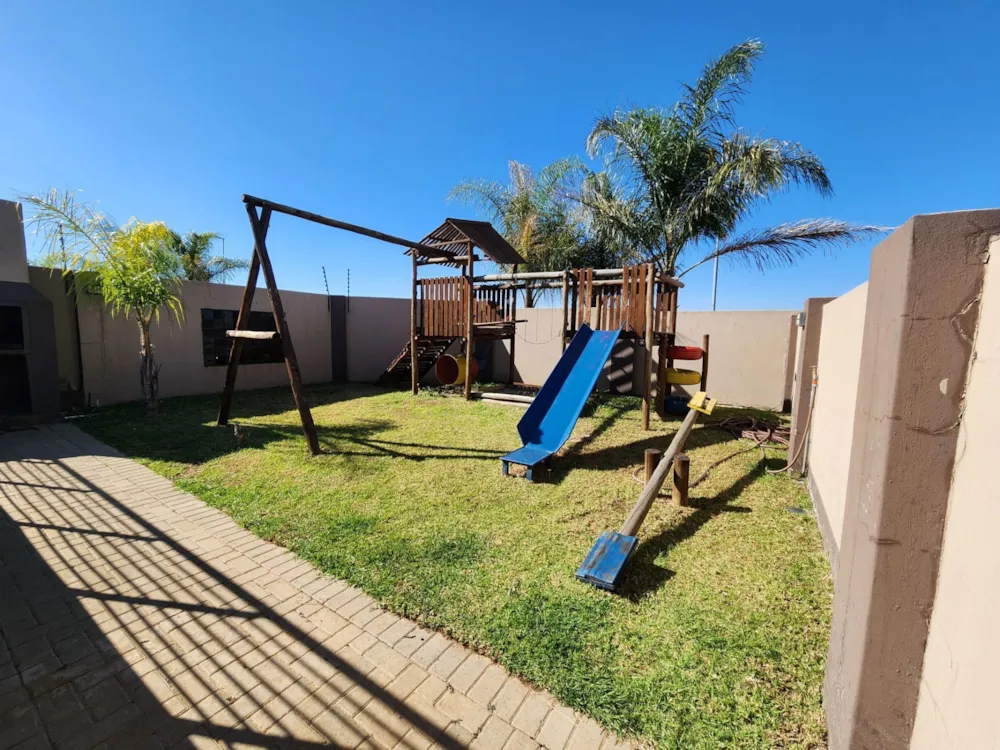 Townhouse for sale in Hillside, Bloemfontein - 1BX1720805