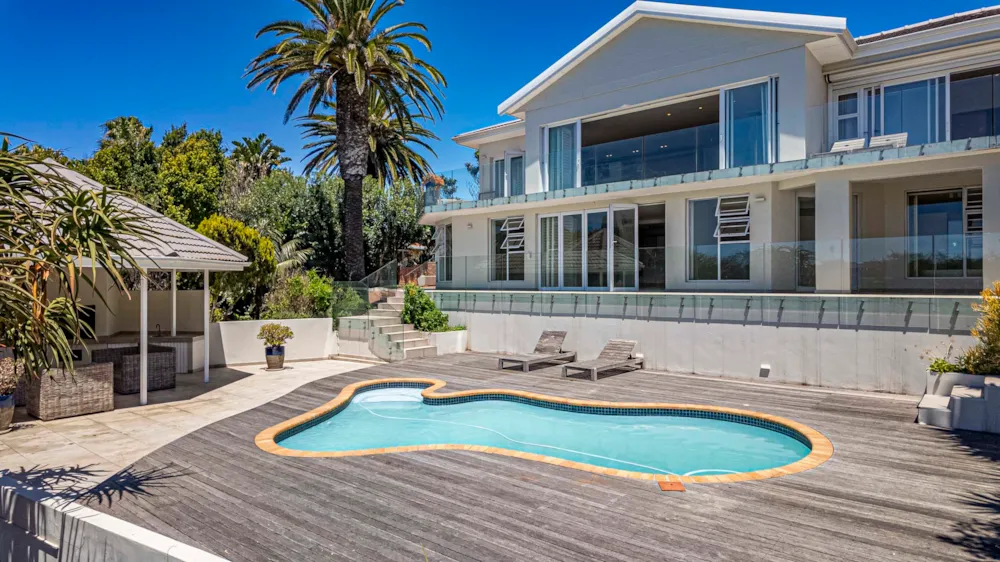 Double-storey house sold in Humewood - 1PLZ1720158
