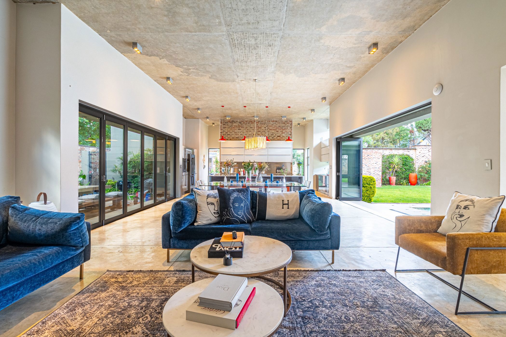 House for sale in Bryanston - HP1722522