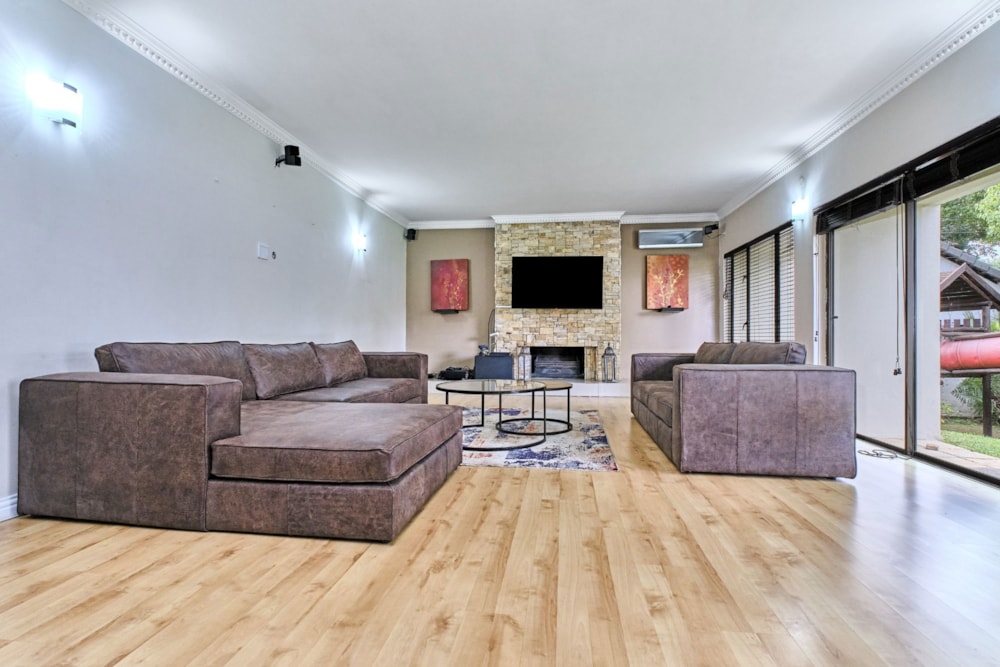 Double-storey house for sale in Parktown North - HP1719148 Double-storey house for sale in Parktown North - HP1719148