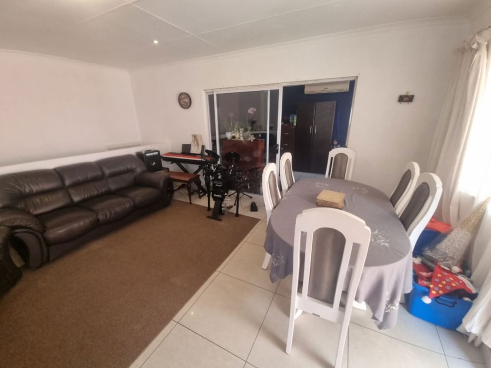 Townhouse sold in Mount Edgecombe - 1MT1723230