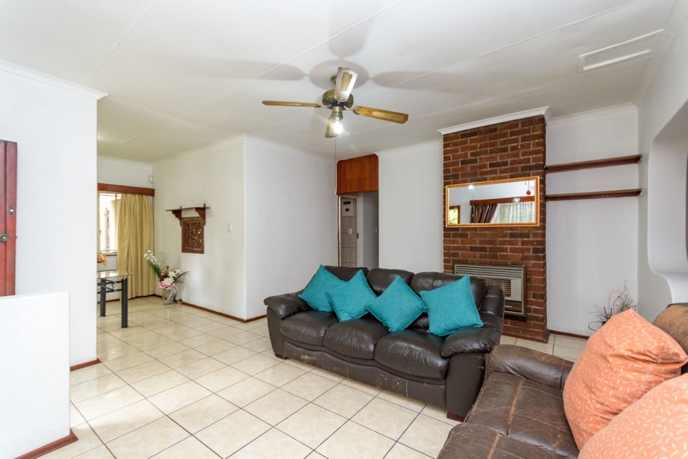 House for sale in Rhodesfield - KTP1721097 House for sale in Rhodesfield - KTP1721097