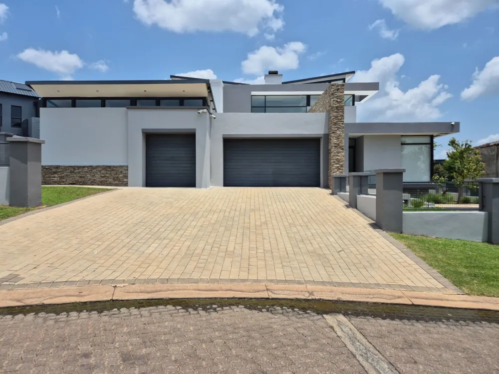 Double-storey house let in Copperleaf - 1CU1680905 Double-storey house let in Copperleaf - 1CU1680905