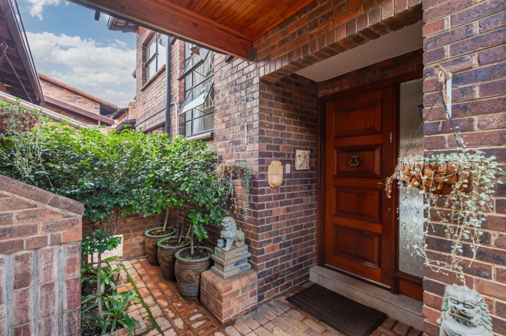 Townhouse for sale in Bedford Park - BED1724436 Townhouse for sale in Bedford Park - BED1724436