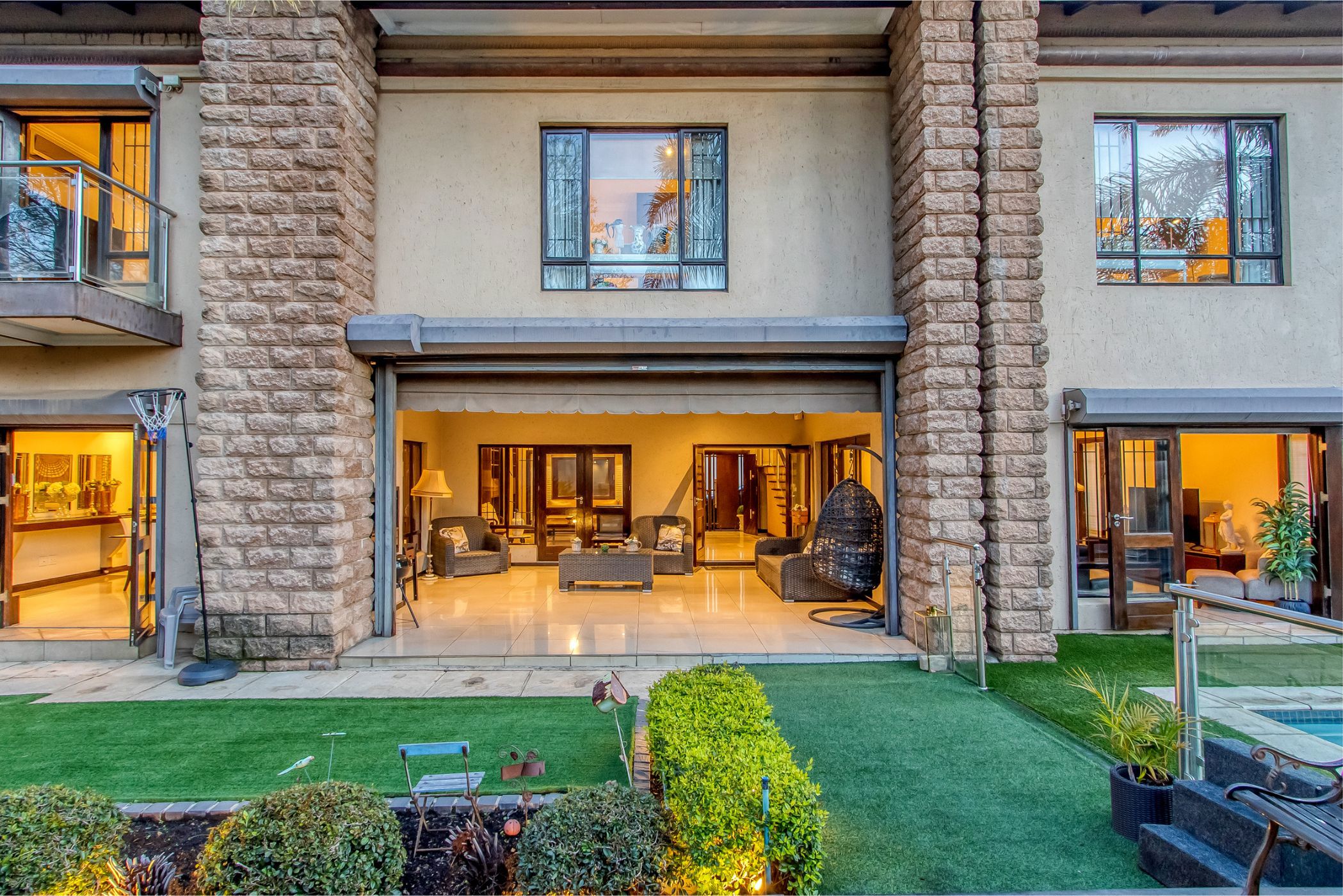 Double-storey cluster for sale in Waverley, Johannesburg - HP1724486