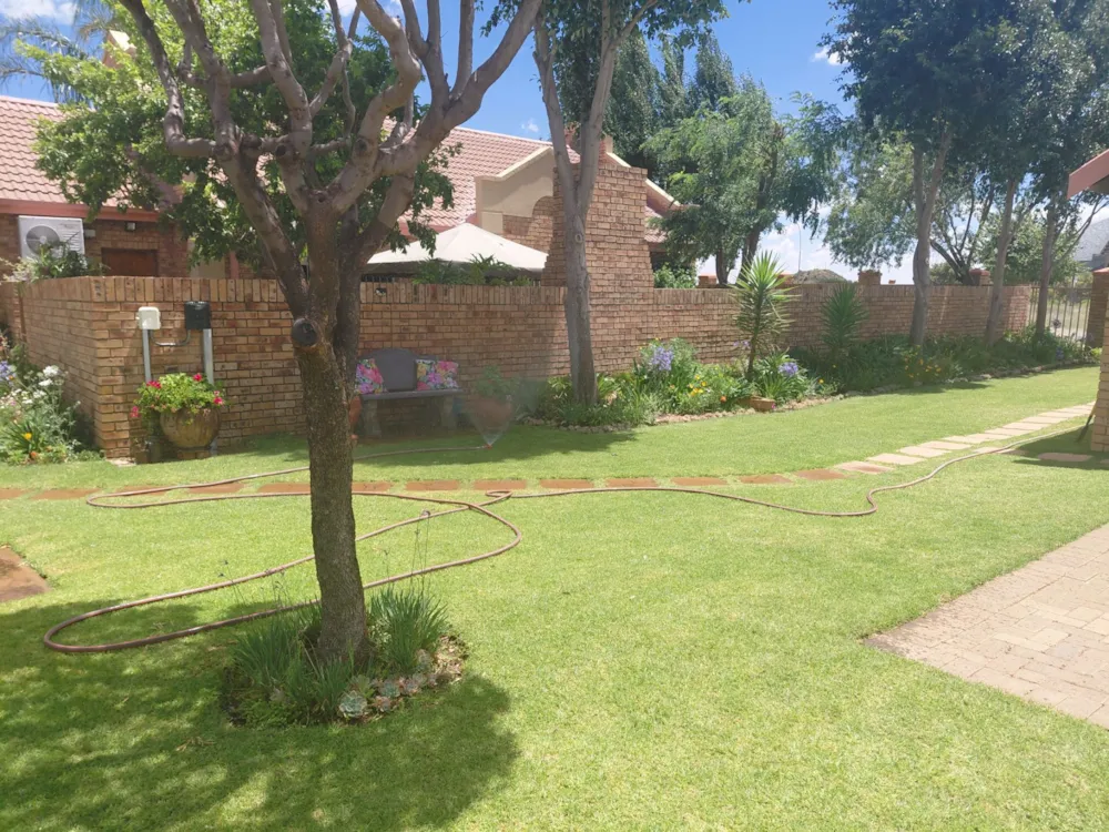 Townhouse for sale in Langenhovenpark - 1BX1704767 Townhouse for sale in Langenhovenpark - 1BX1704767