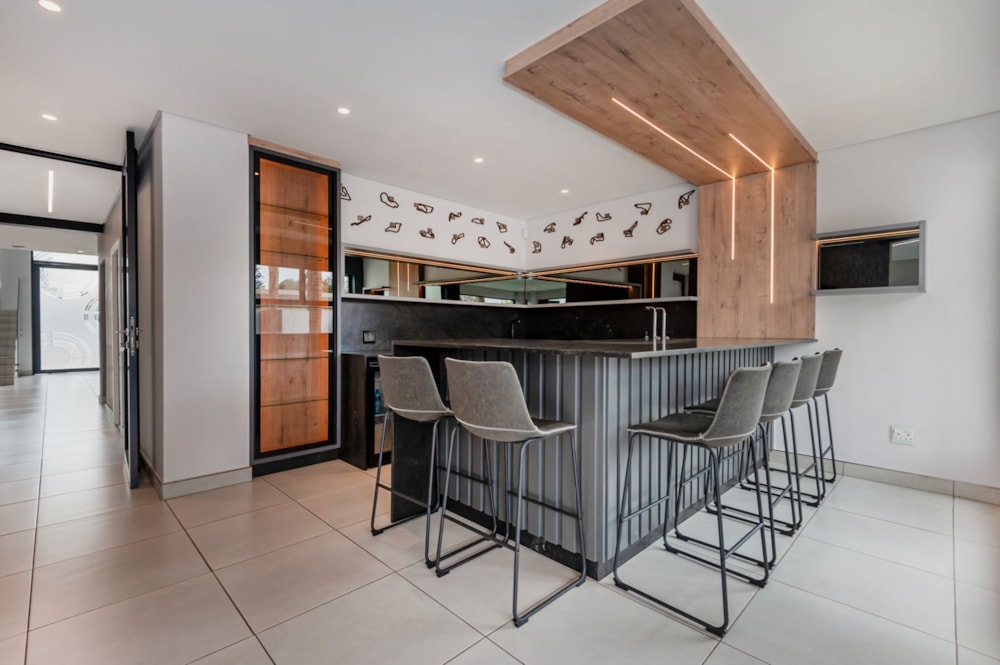 Double-storey cluster for sale in Bedfordview - BED1724598