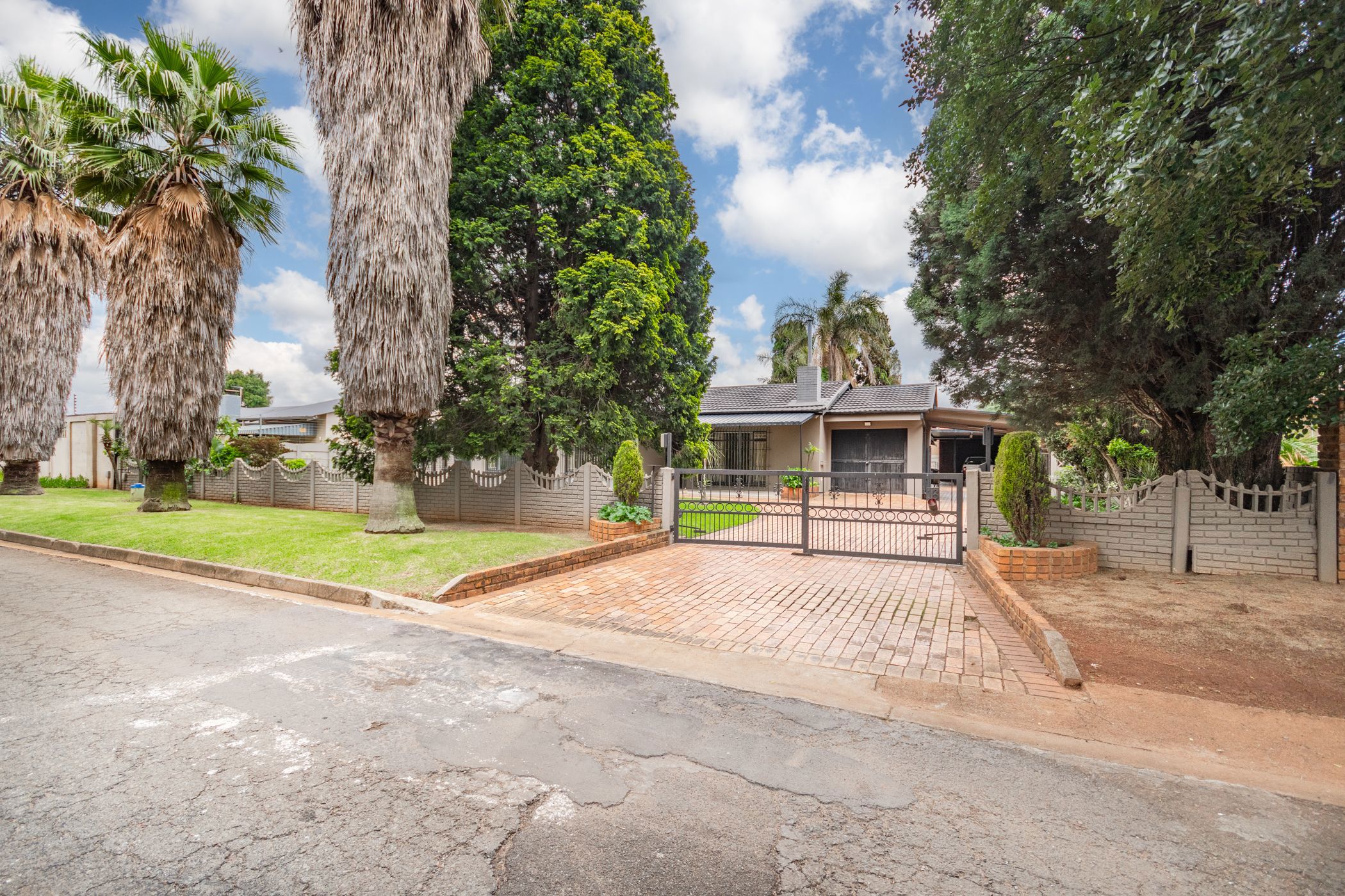 House for sale in Northmead - EN1723018