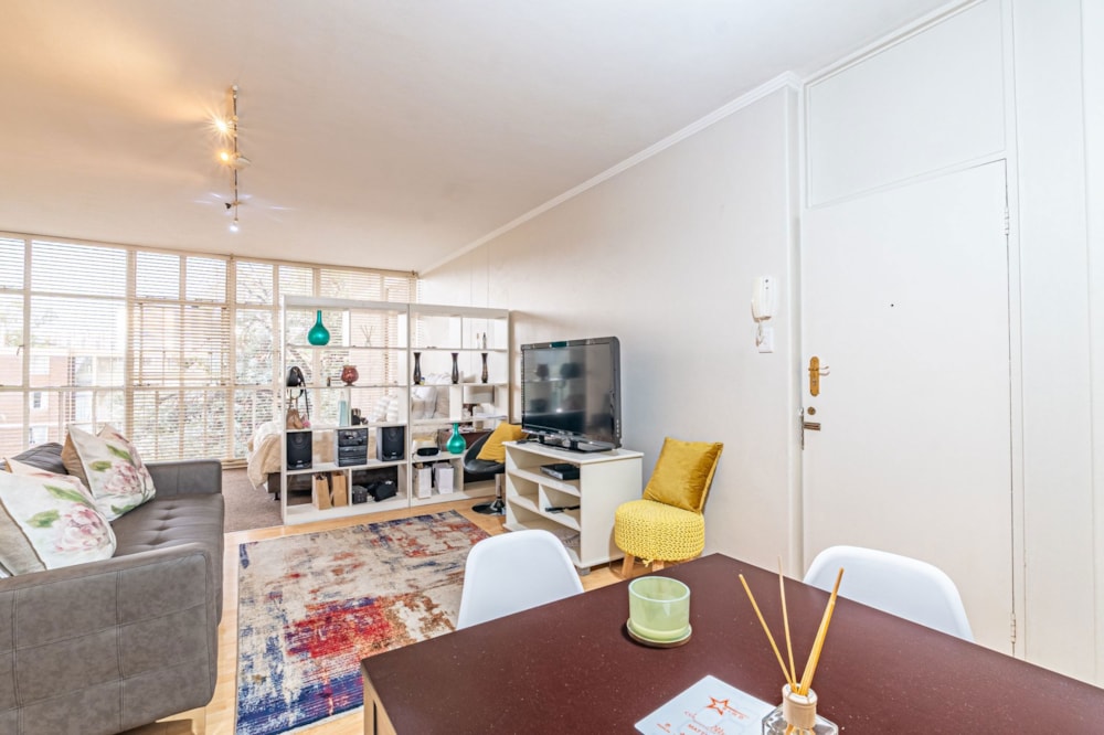 Apartment for sale in Sandown, Sandton - HP1723981 Apartment for sale in Sandown, Sandton - HP1723981