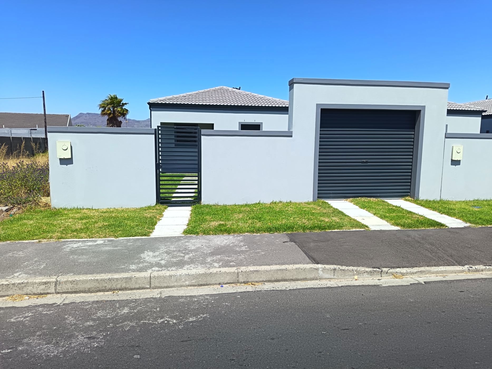 House for sale in Grassy Park - 1OT1668827