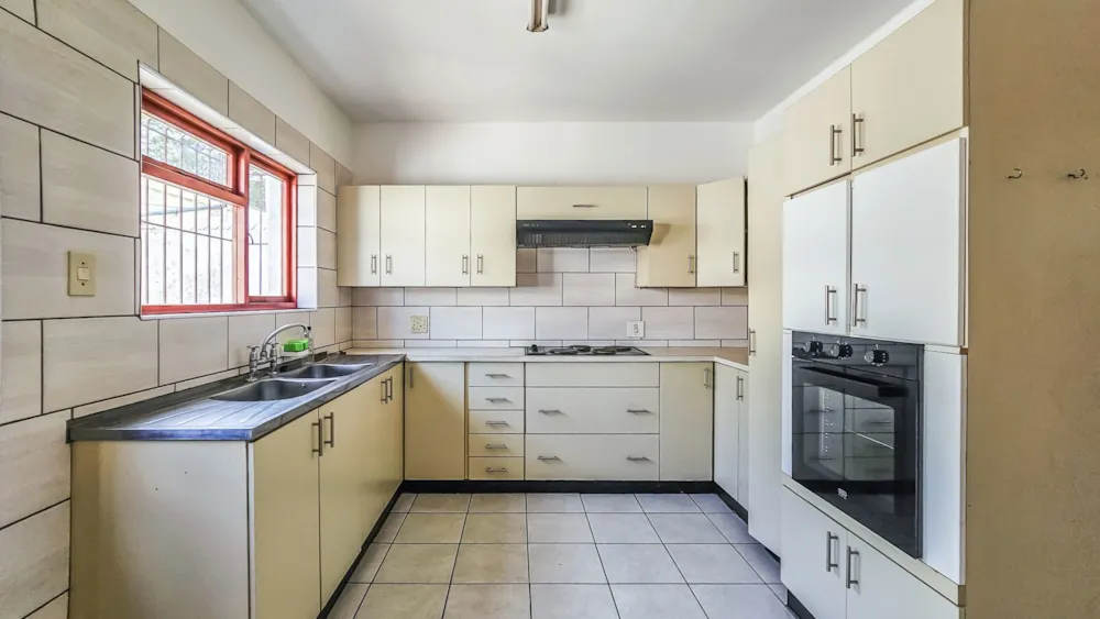 Townhouse let in Esterville - TKL1736794