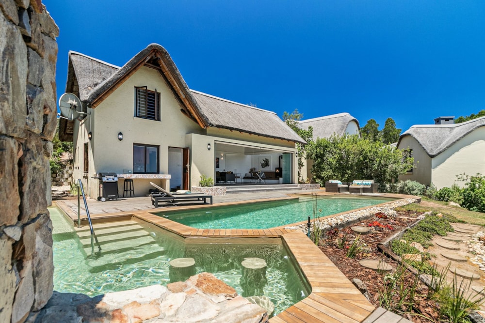 House for sale in Pezula Golf Estate - 1KG1724495