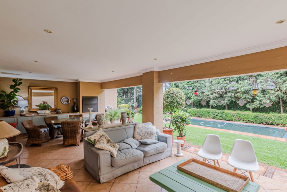 House for sale in Brooklyn, Pretoria East - PT1723487 House for sale in Brooklyn, Pretoria East - PT1723487