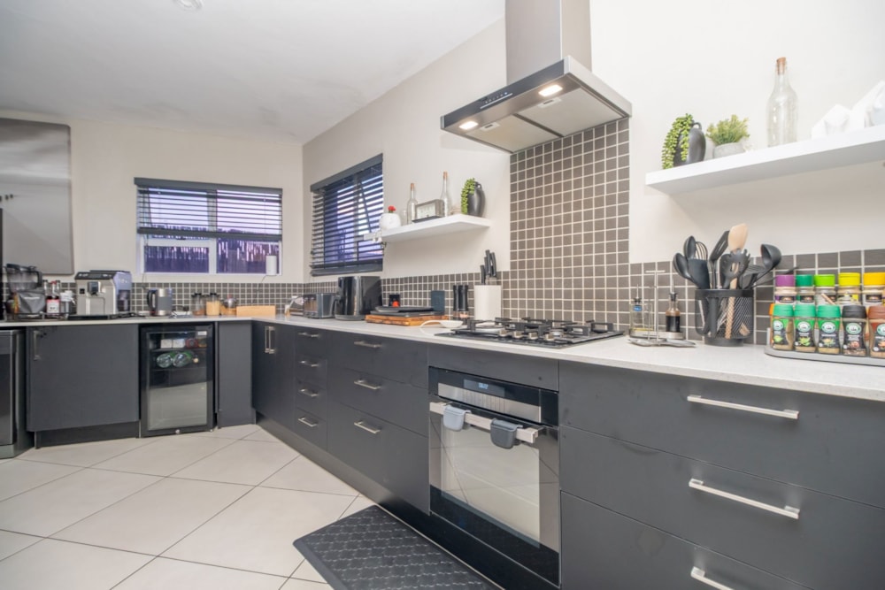 Double-storey cluster for sale in Strubensvalley - RAN1723763 Double-storey cluster for sale in Strubensvalley - RAN1723763