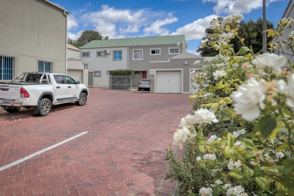 Double-storey house for sale in Lemoenkloof - TK1724481 Double-storey house for sale in Lemoenkloof - TK1724481