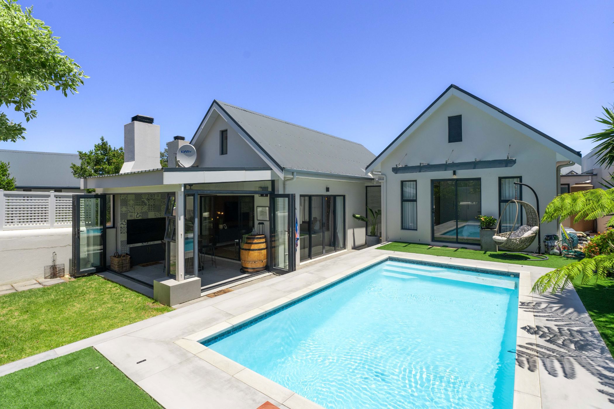 House for sale in Schonenberg Estate - SW1723946