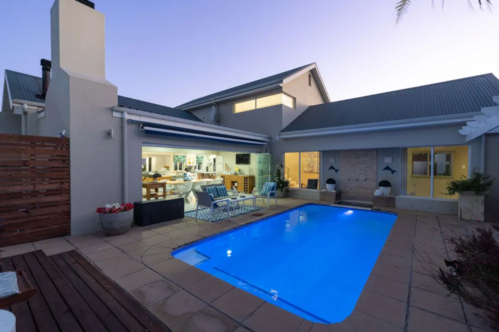 House sold in Schonenberg Estate - SW1725100 House sold in Schonenberg Estate - SW1725100