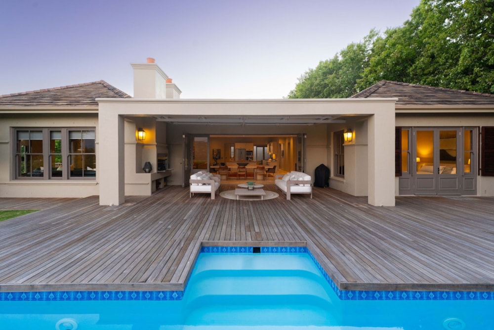 House for sale in Montclair, Somerset West - SW1726353