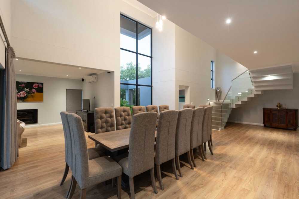 House for sale in Golden Acre - SW1725273