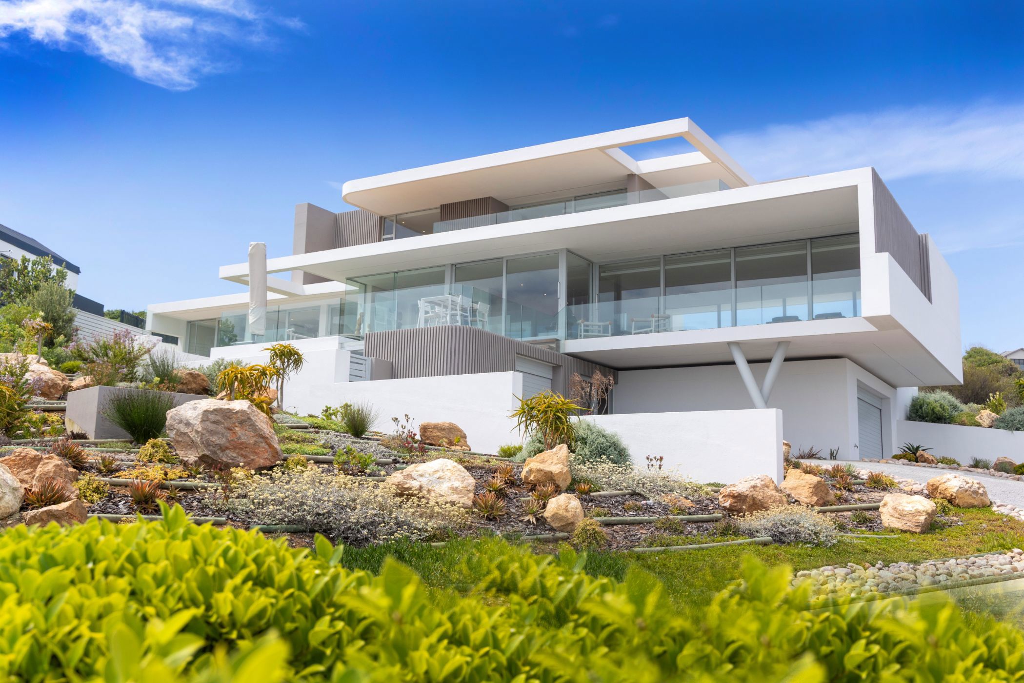 Multi-storey house for sale in Pinnacle Point Golf Estate - 1MB1624288