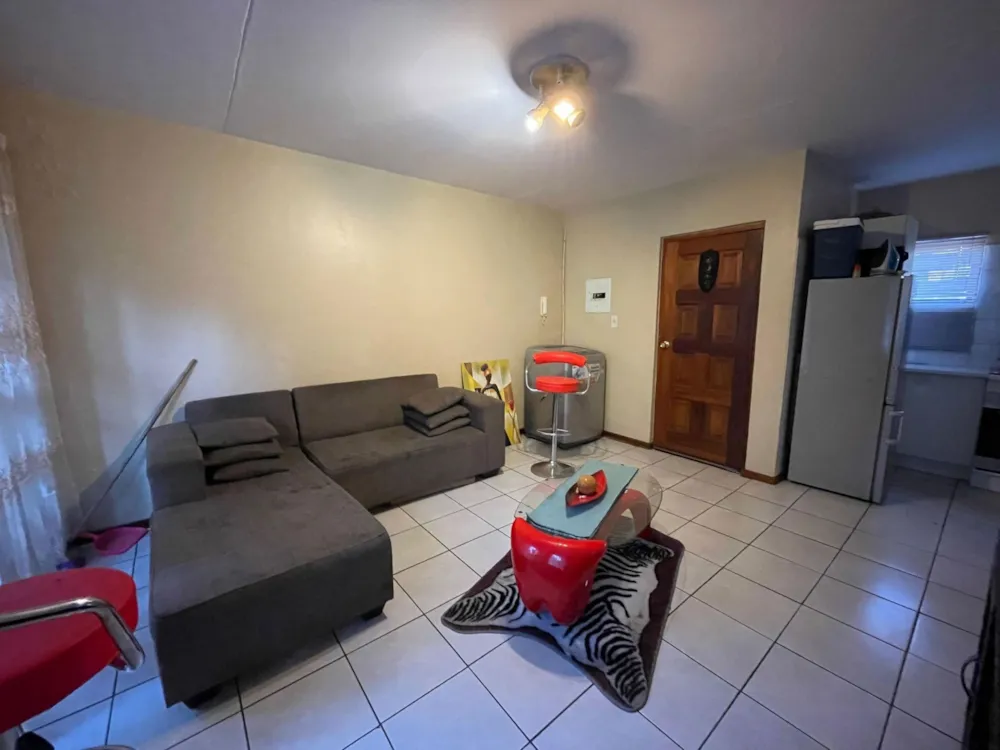 Townhouse let in Westdene, Bloemfontein - 1BX1725825 Townhouse let in Westdene, Bloemfontein - 1BX1725825