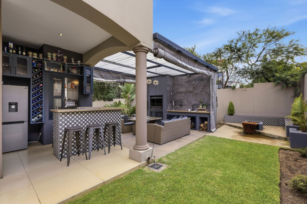 Security estate home for sale in Fourways Area - FW1724013 Security estate home for sale in Fourways Area - FW1724013