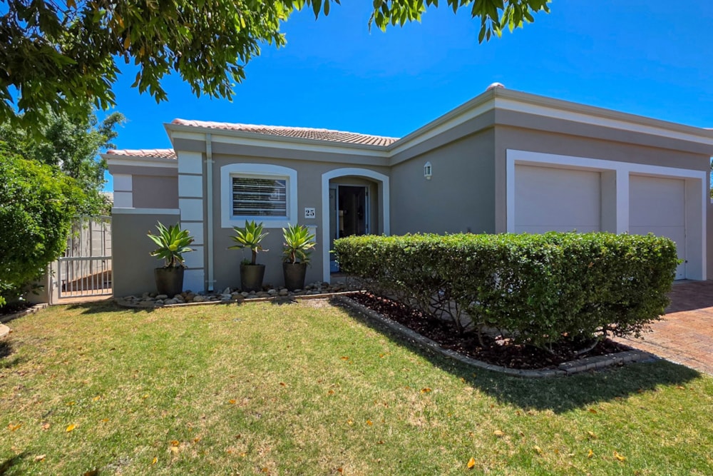 House for sale in Sunningdale, Blouberg - 1TV1724377 House for sale in Sunningdale, Blouberg - 1TV1724377