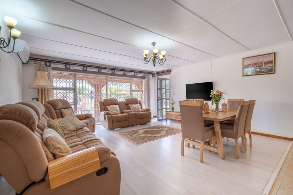 House for sale in Isipingo Beach - 1WB1725186 House for sale in Isipingo Beach - 1WB1725186