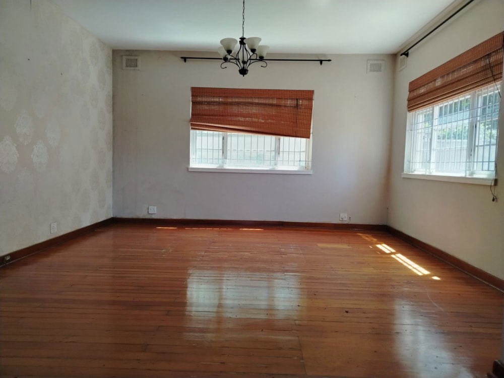 House for sale in Glenmore - 1DA1724175 House for sale in Glenmore - 1DA1724175