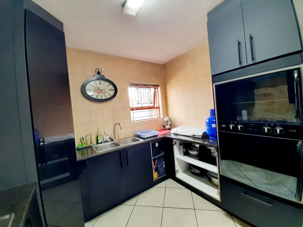 Townhouse sold in Sugar Bush Estate - 1KR1741481 Townhouse sold in Sugar Bush Estate - 1KR1741481