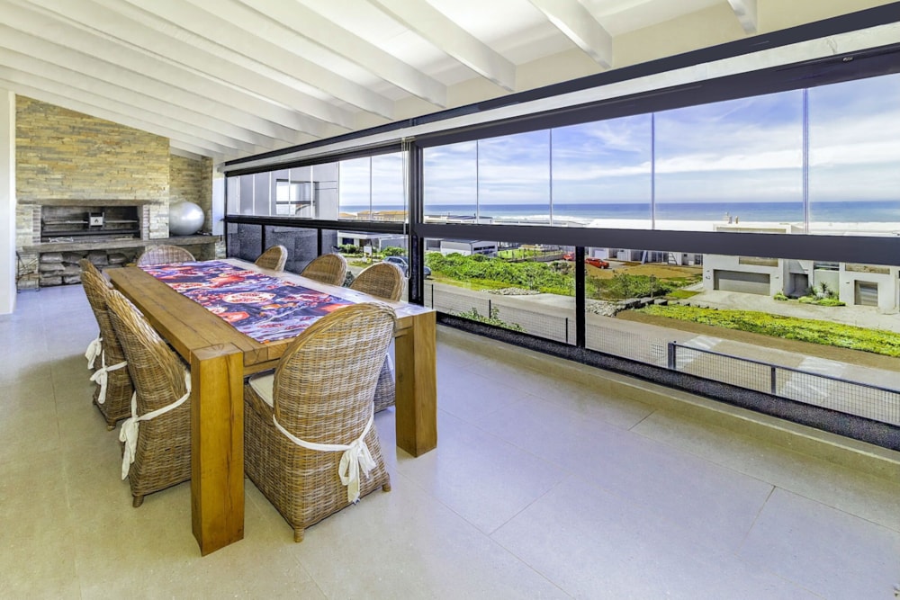 Double-storey house for sale in Myoli Beach - 1SH1723789 Double-storey house for sale in Myoli Beach - 1SH1723789