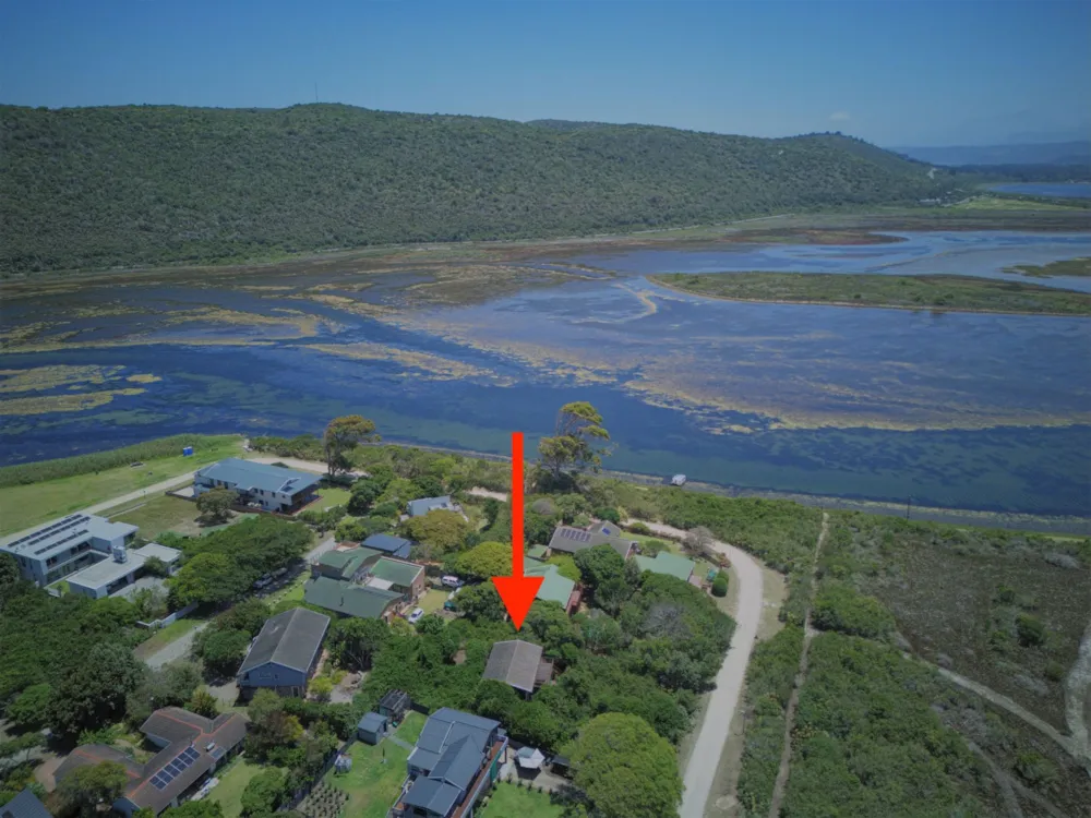 House let in The Island - 1SH1725161 House let in The Island - 1SH1725161
