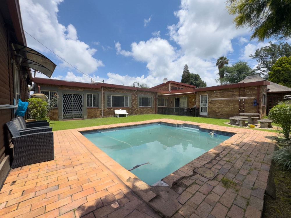 House for sale in Van Riebeeck Park, Kempton Park - KTP1723966 House for sale in Van Riebeeck Park, Kempton Park - KTP1723966