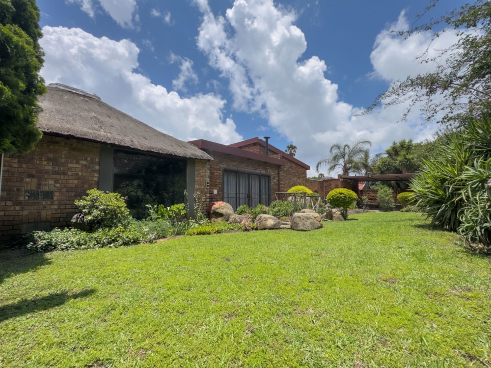 House for sale in Van Riebeeck Park, Kempton Park - KTP1723966 House for sale in Van Riebeeck Park, Kempton Park - KTP1723966