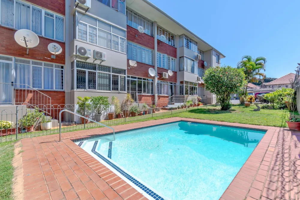 Apartment let in Glenwood, Durban - 1DA1725191