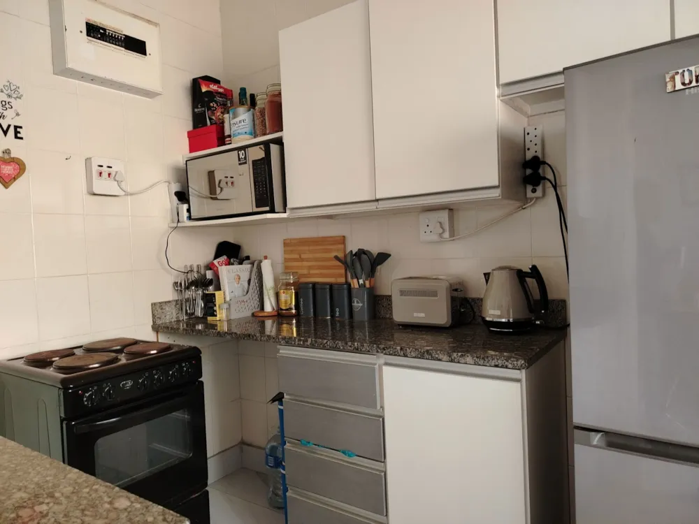 Apartment let in Glenwood, Durban - 1DA1725191