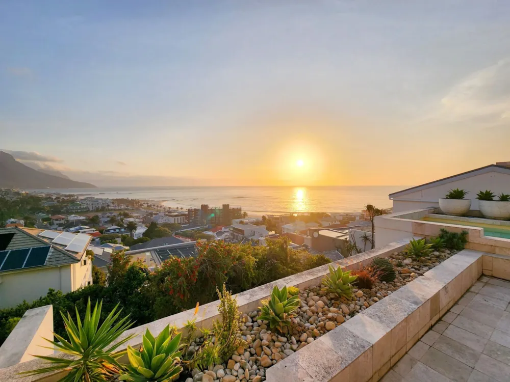 Townhouse sold in Camps Bay - AS1716984