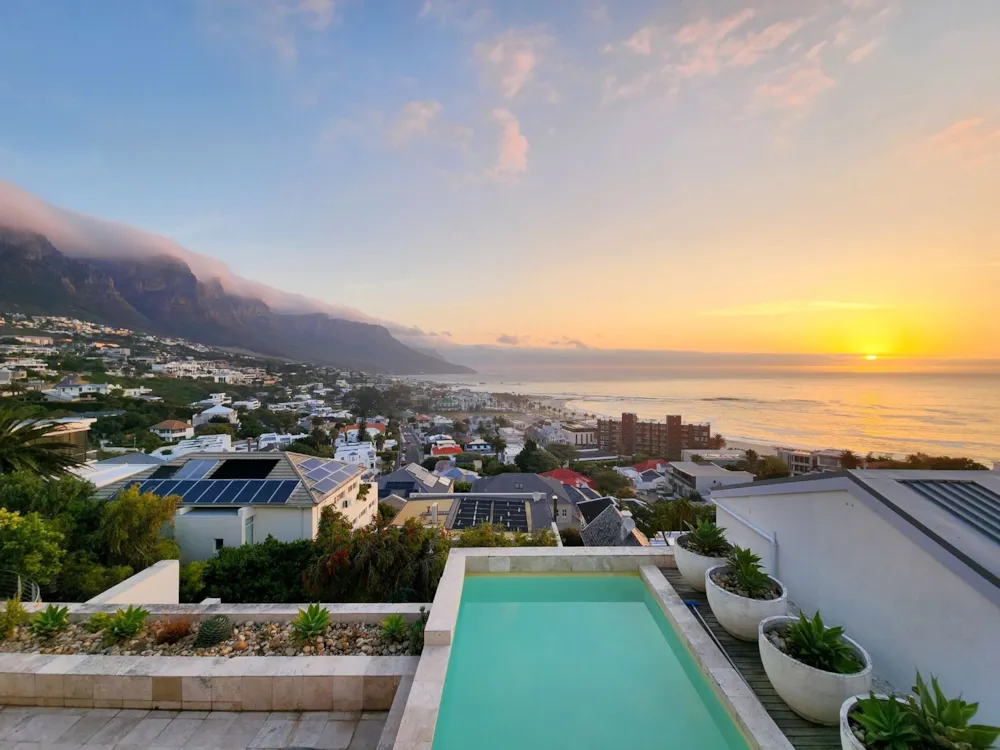Townhouse sold in Camps Bay - AS1716984