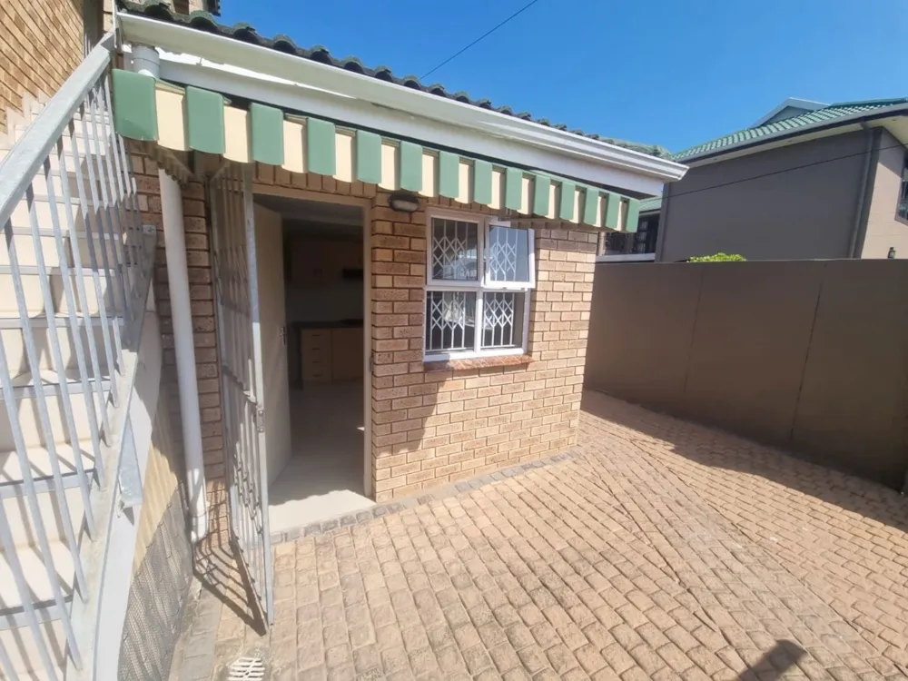 Garden cottage let in Somerset Park, uMhlanga - 1ND1724402 Garden cottage let in Somerset Park, uMhlanga - 1ND1724402